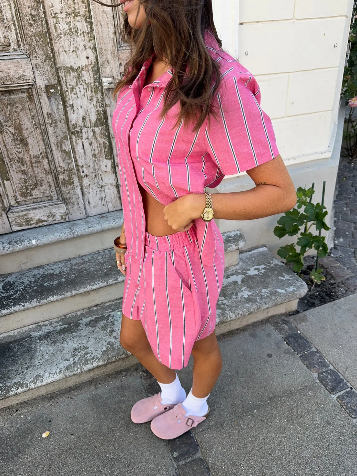 Luliana kortærmet skjorte med striber - Pink/hvid/sort
