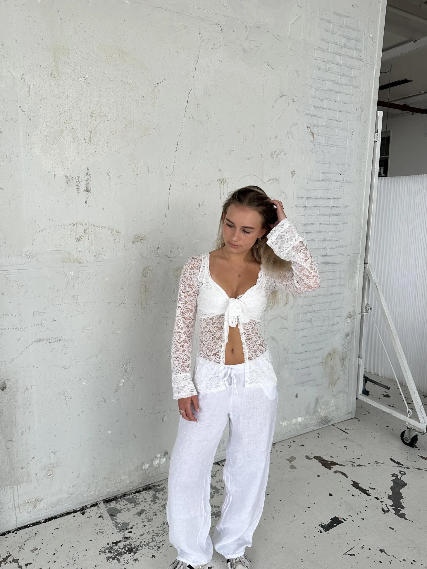 Maddy bluse i blonde - Hvid