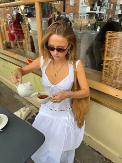 Malin Tomkins top med blondedetaljer - Hvid