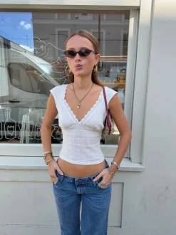 Malin Tomkins v-neck top i pointelle - Hvid