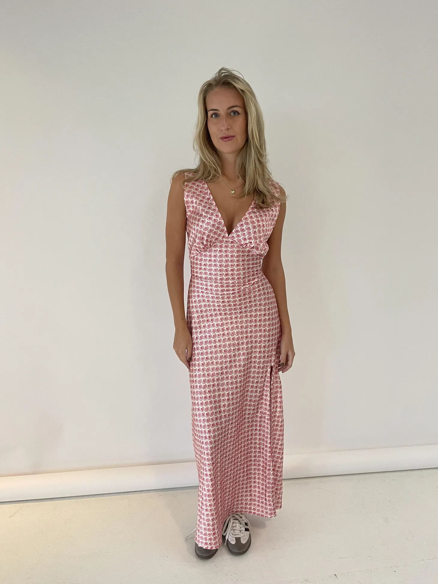 Marielle kjole med muslingeprint