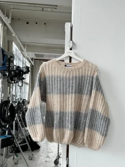 Melly striktrøje med striber - Beige/grå