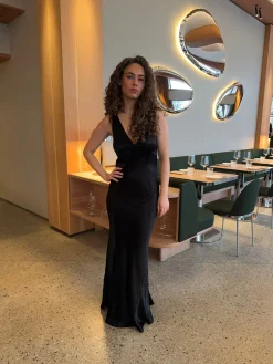 Miana maxi satinkjole - Sort