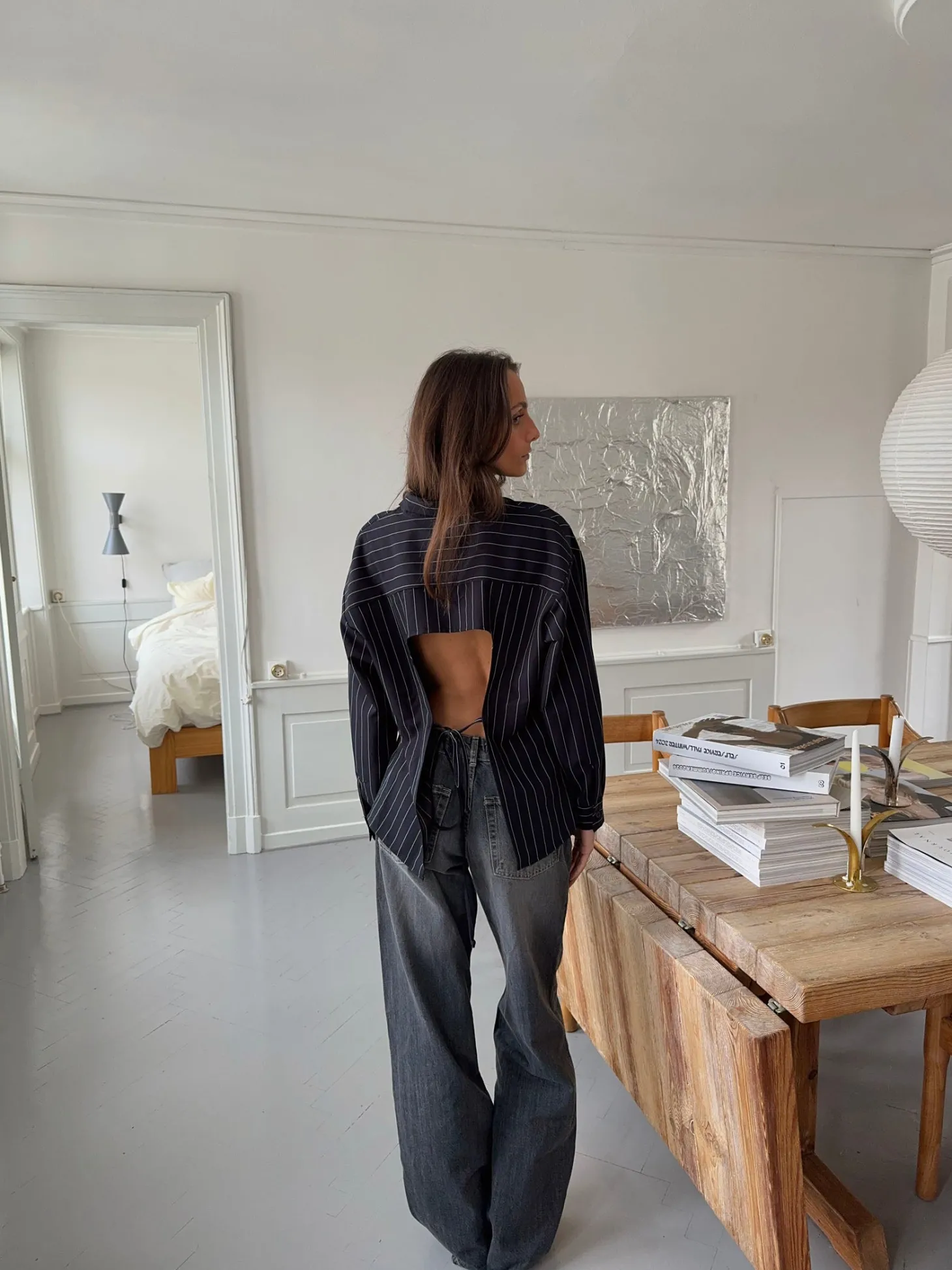 Miki stribet skjorte med åben ryg - Mørk navy