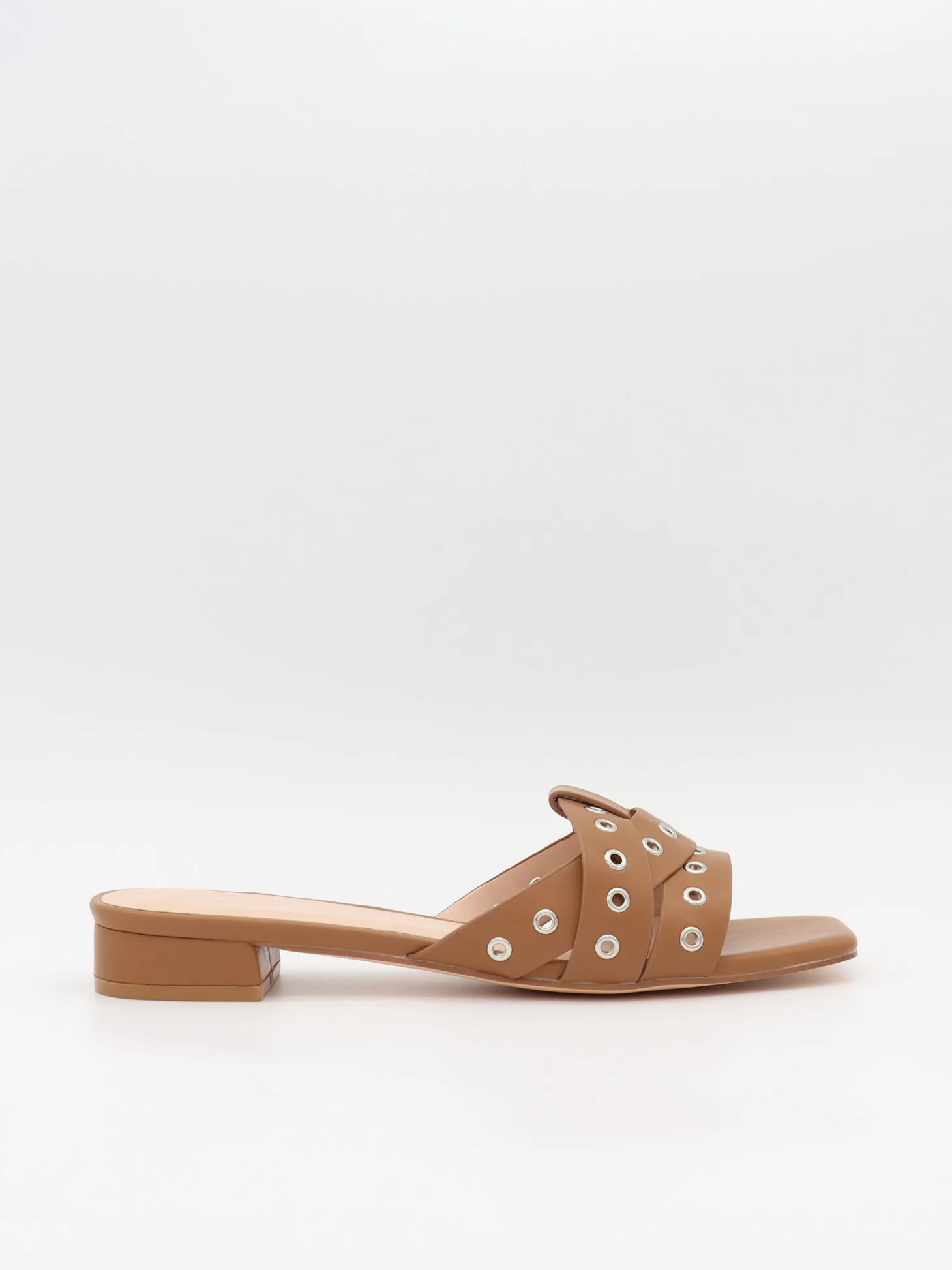 Milina sandaler med nitter - Brun