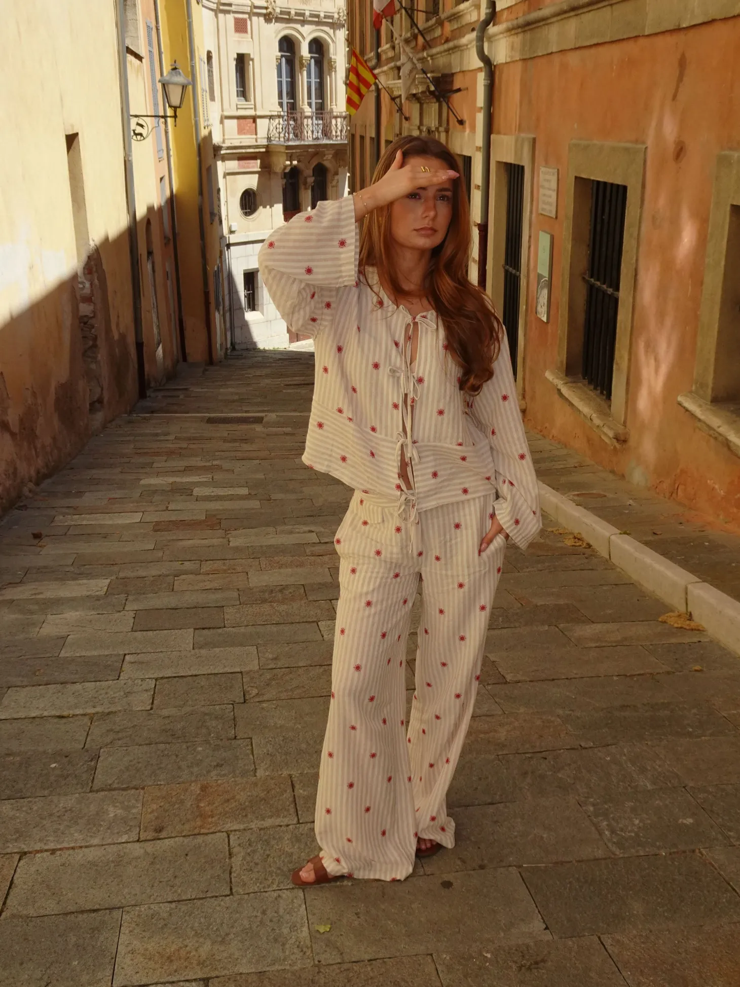 Mireille bukser med solmønster - Beige/rød