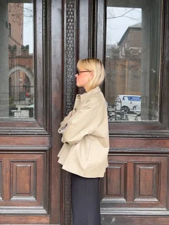 Monica kort trenchcoat - Beige