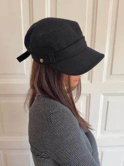 Myra kasket med detaljer - Sort