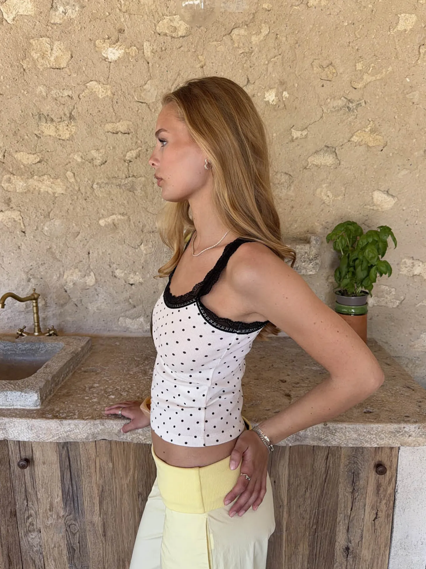 Paulina top med prikker - Hvid/sort