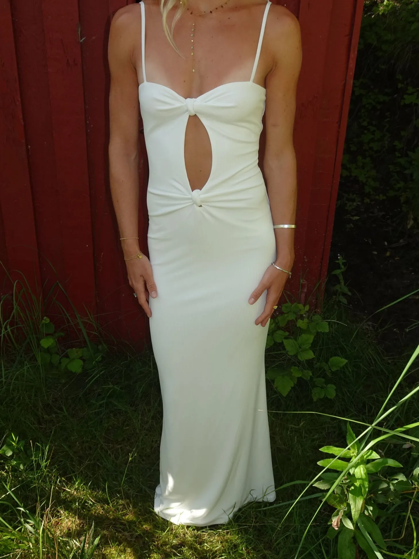 Prisa maxikjole med cut out - Hvid