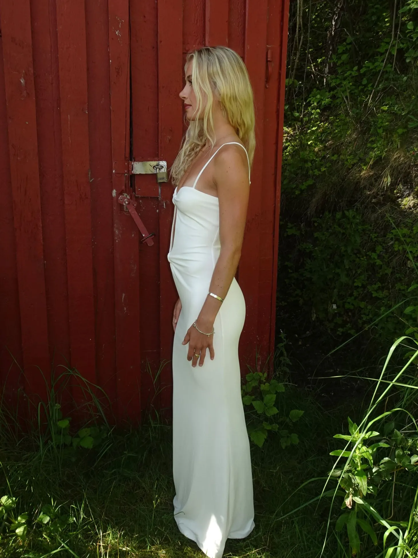 Prisa maxikjole med cut out - Hvid