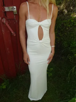 Prisa maxikjole med cut out - Hvid