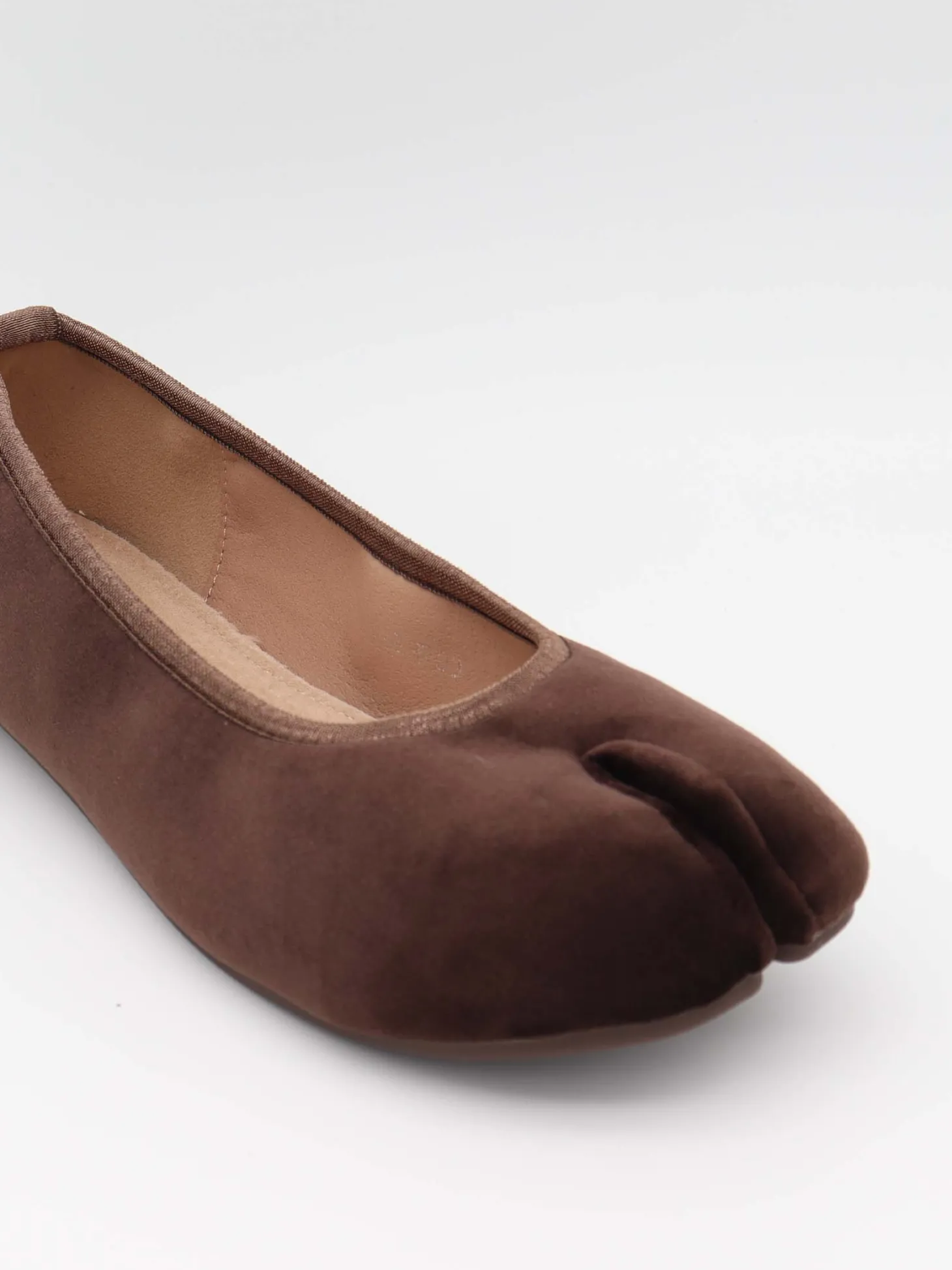 Ronia split toe ballerina - Mørkebrun