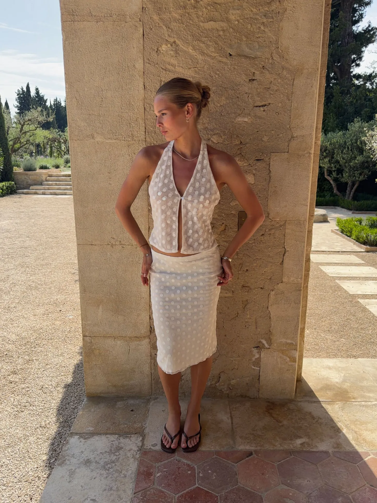 Sasseline halterneck top i mesh med prikker - Hvid