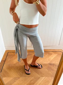 Scandivv capris med bindedetalje - Grå