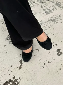 Segovia ballerina sko med sløjfe - Sort