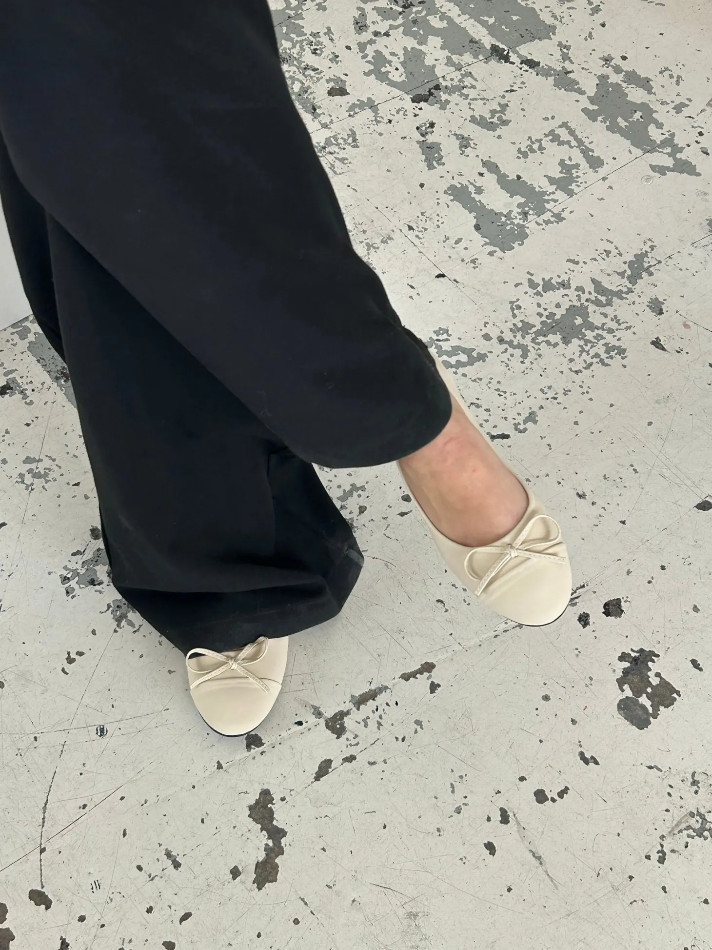 Segovia ballerina sko med sløjfe - Off white