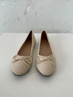 Segovia ballerina sko med sløjfe - Off white