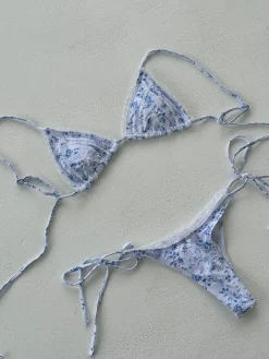 Shani bikini med blå blomster - Hvid