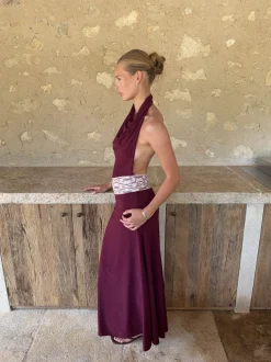 Skyla maxikjole med åben ryg - Bordeaux/pink