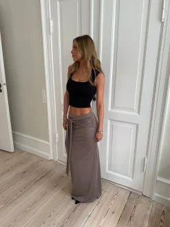 Stella maxinederdel med bindebånd - Taupe