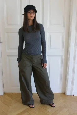 Suzy bluse med striber - Sort/grå
