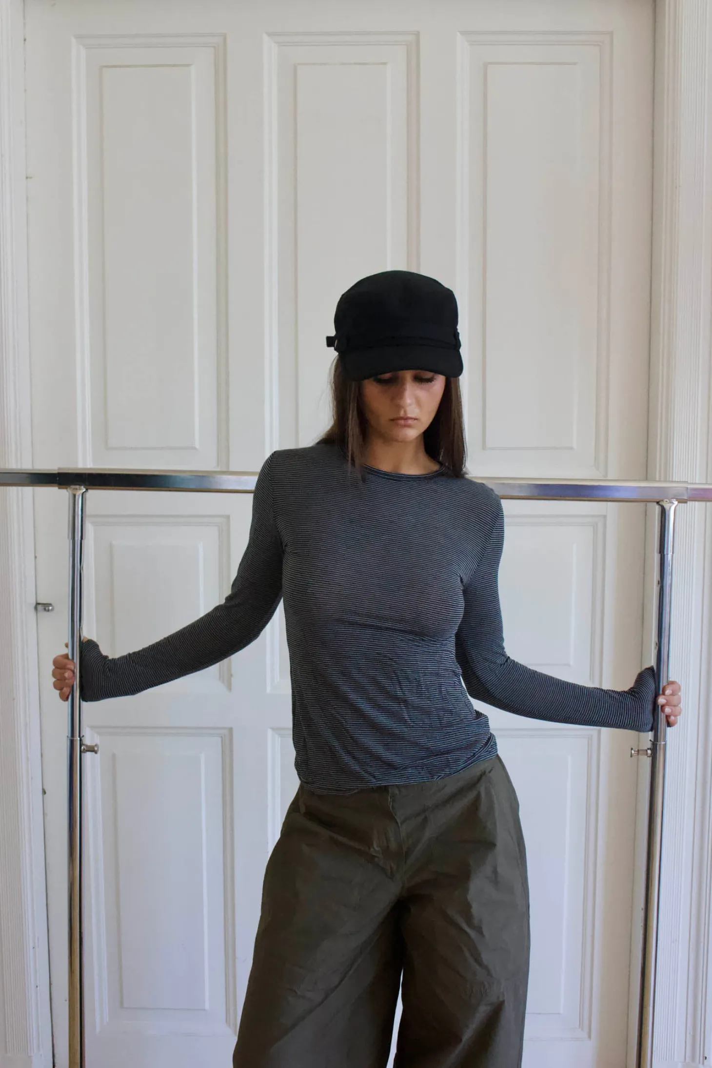 Suzy bluse med striber - Sort/grå