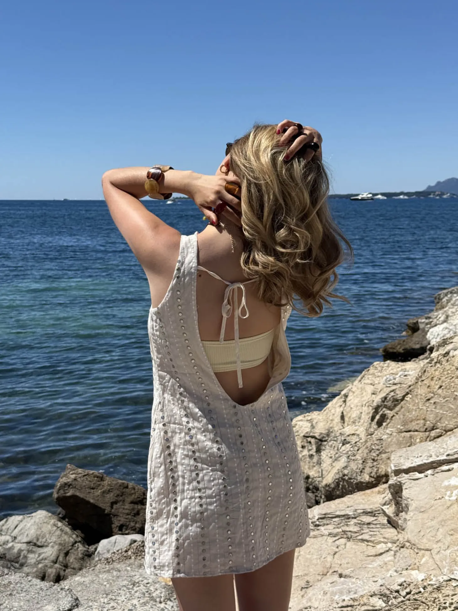 Tassy minikjole - Beige