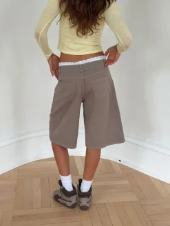 Teha bermudashorts med blonder - Beige/hvid