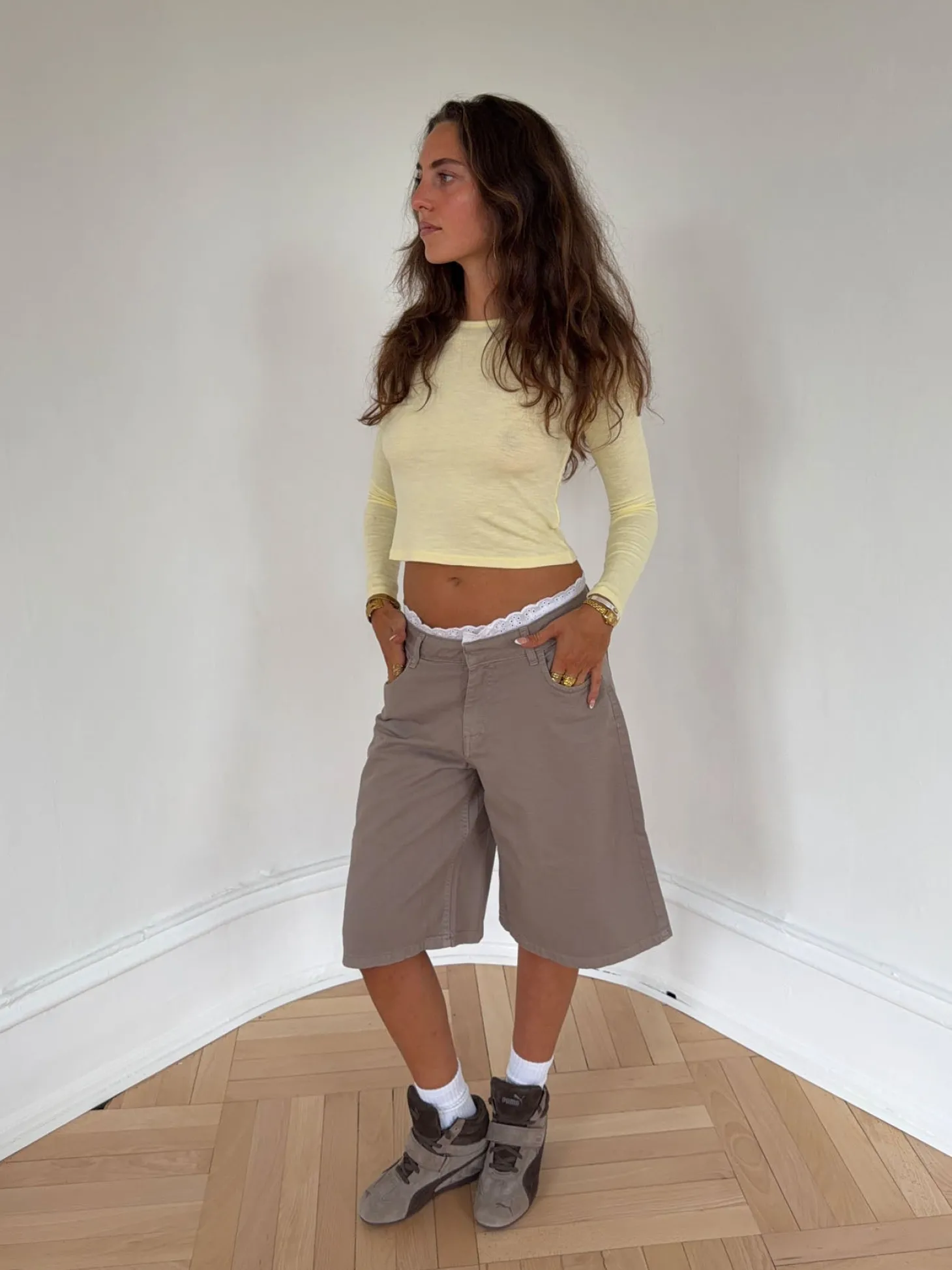 Teha bermudashorts med blonder - Beige/hvid