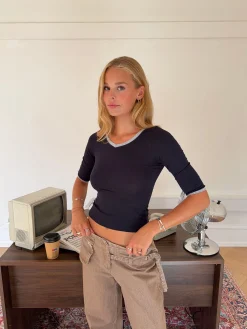 Theana bluse med trekvartærmer - Navy
