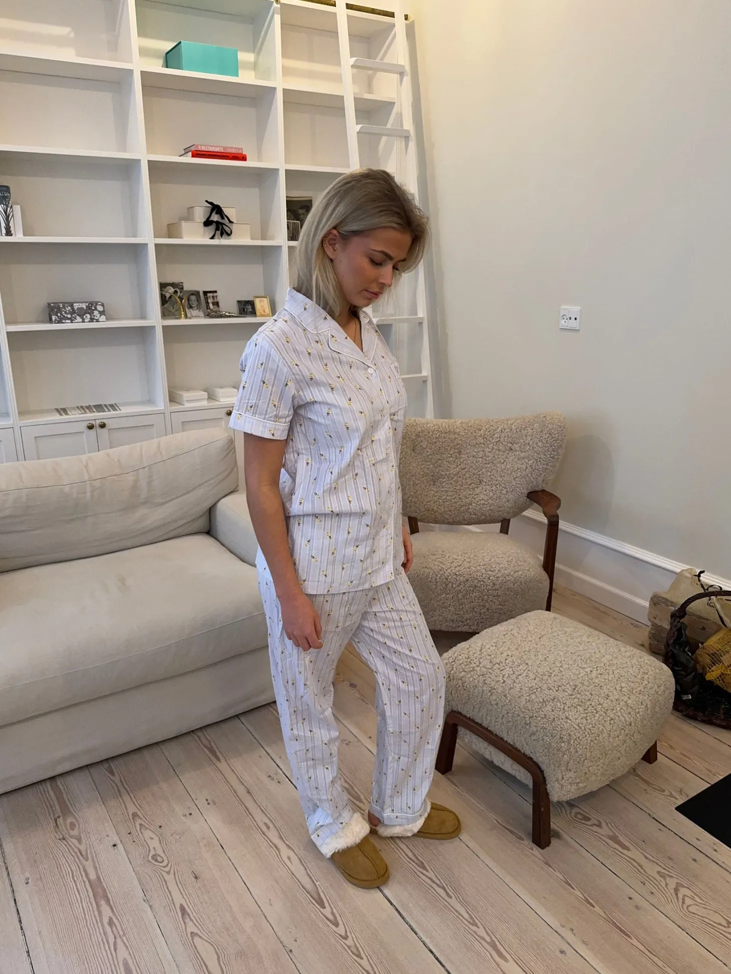Tinna pyjamassæt med isvafler - Blå/hvid