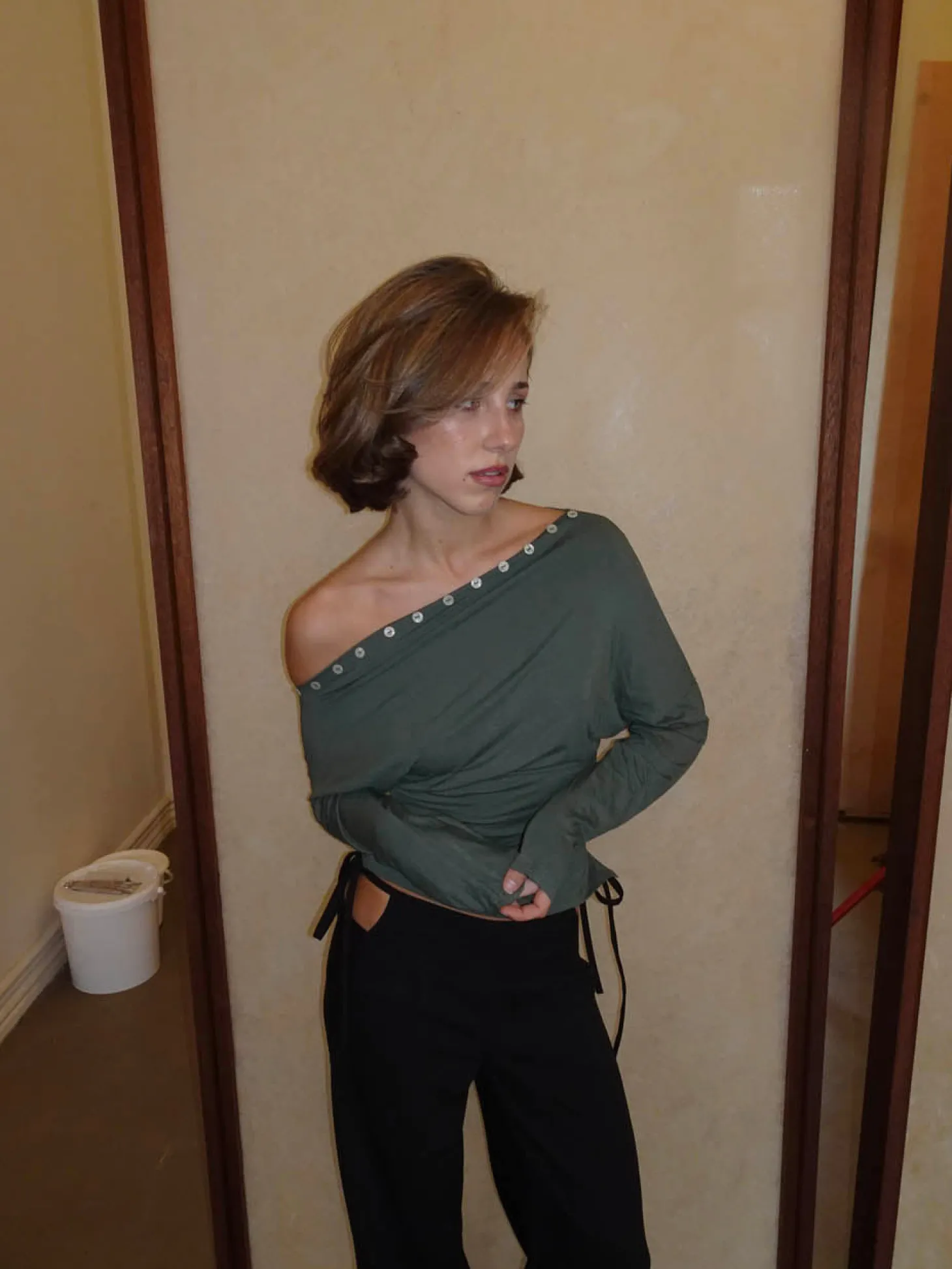 Ukana bluse med knapper - Kaki