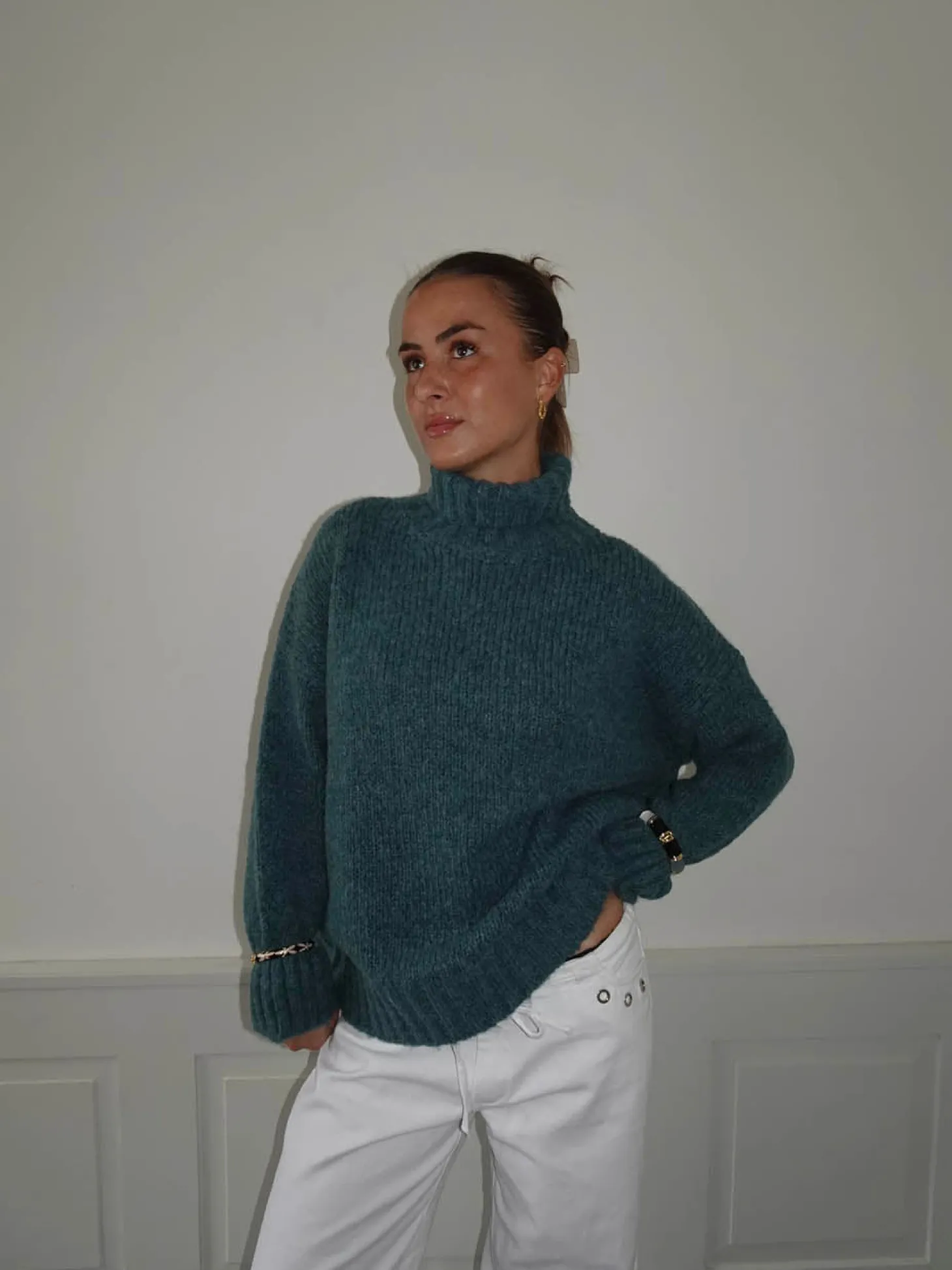 Valdamara oversized striktrøje med turtleneck - Blå