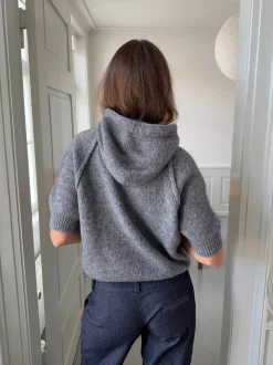 Vanja strikket hoodie - Grå