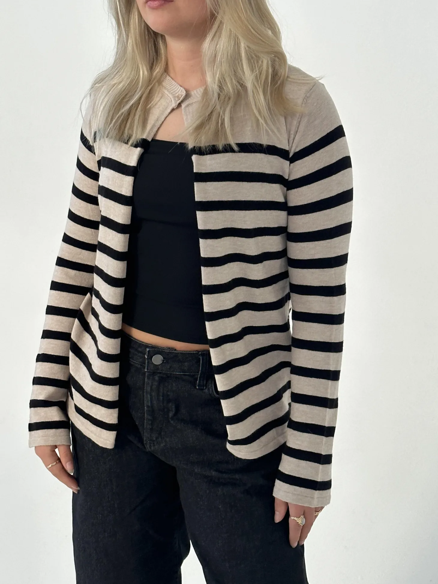 Xenia cardigan med striber - Beige/sort
