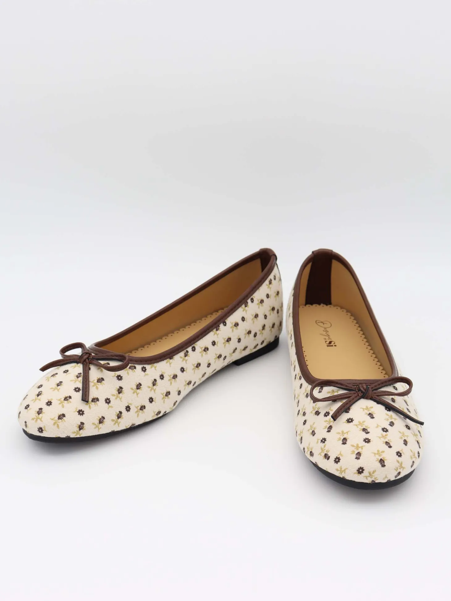 Zelia ballerina med blomster - Hvid/brun