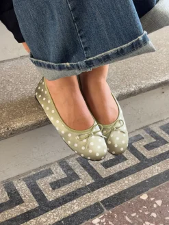 Zelia ballerina med polkaprikker - Grøn/hvid